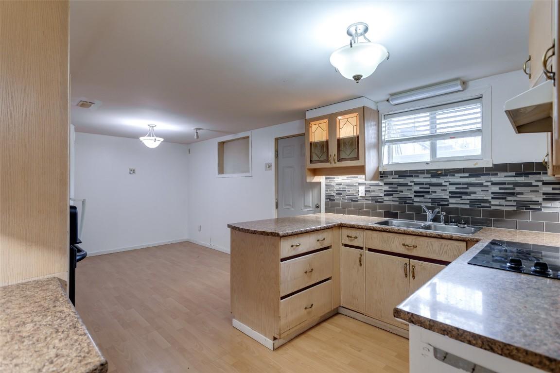 









1911


Cross

Road,
Kelowna,




BC
V1V 2E4

