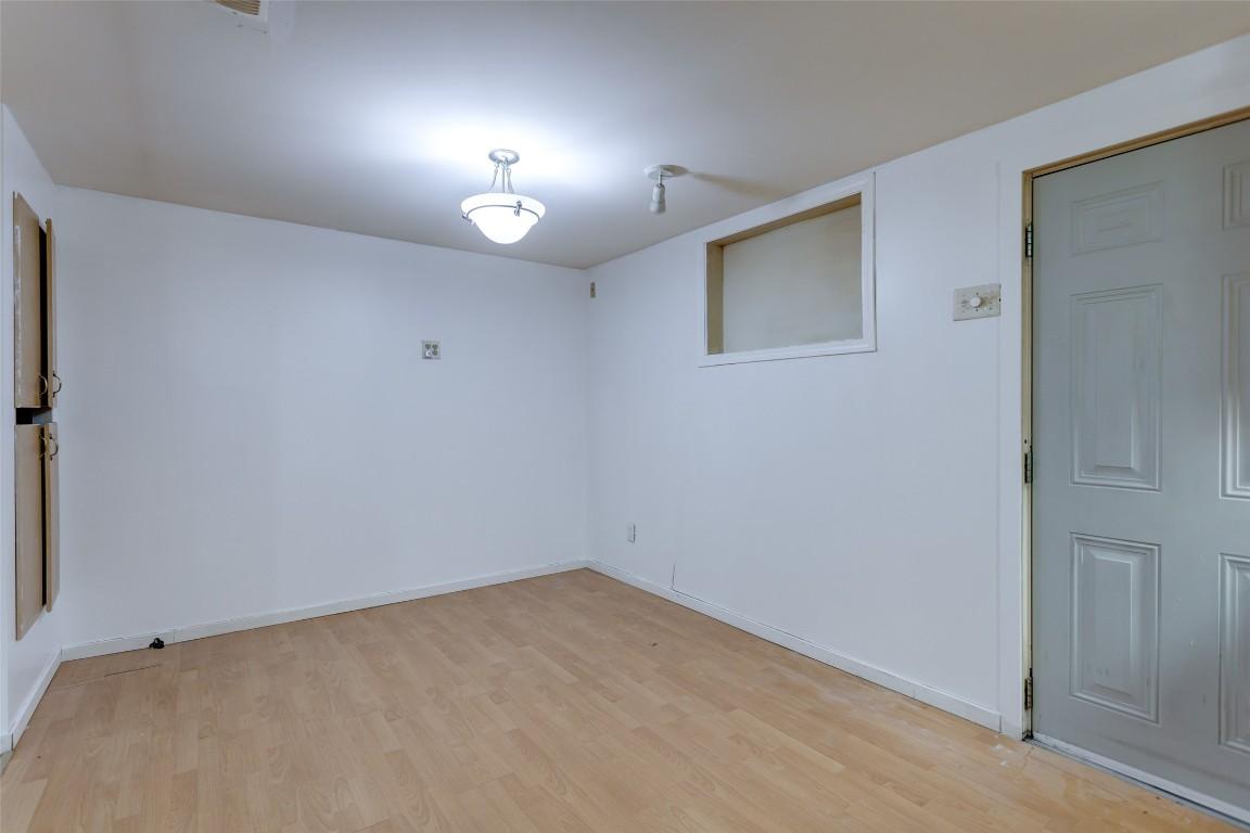 









1911


Cross

Road,
Kelowna,




BC
V1V 2E4

