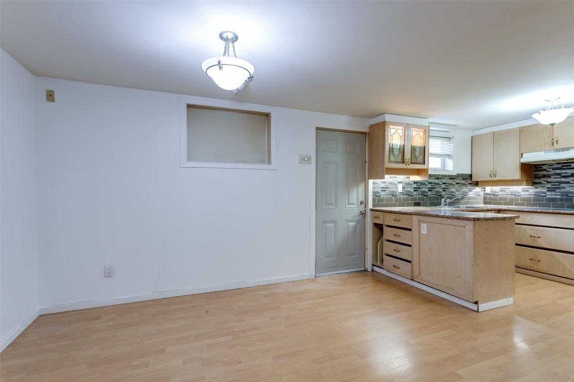 









1911


Cross

Road,
Kelowna,




BC
V1V 2E4

