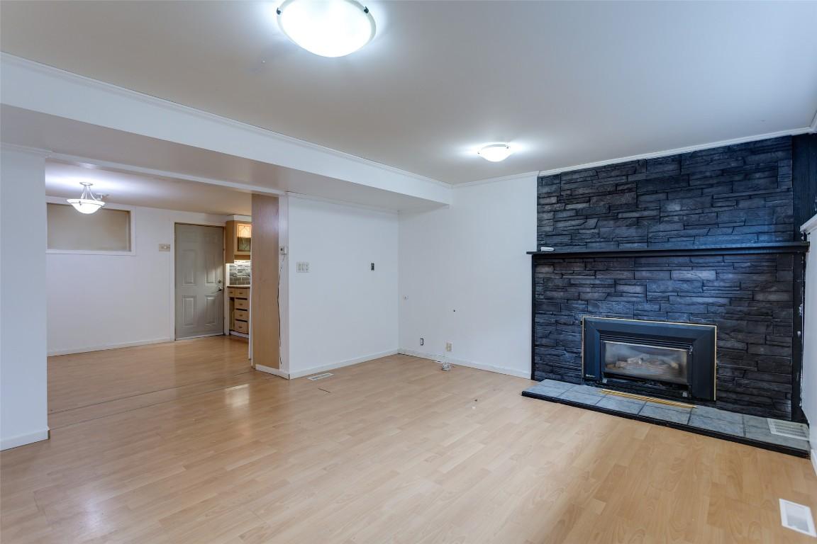 









1911


Cross

Road,
Kelowna,




BC
V1V 2E4


