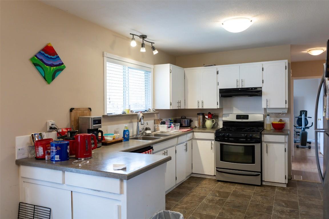 









1911


Cross

Road,
Kelowna,




BC
V1V 2E4

