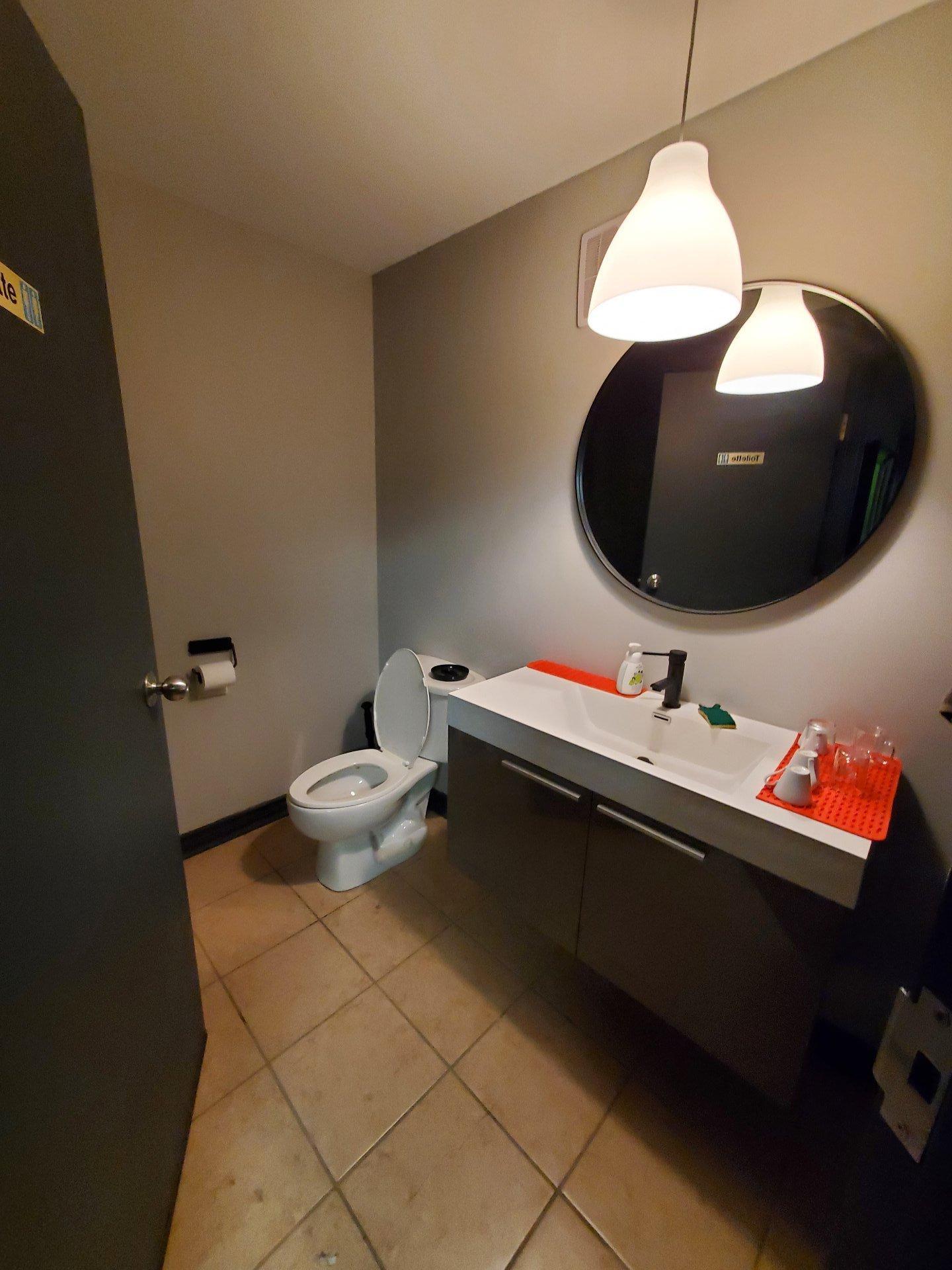 









3995


Boul. Lite

,
Laval (Saint-Vincent-de-Paul),




QC
H7E1A3

