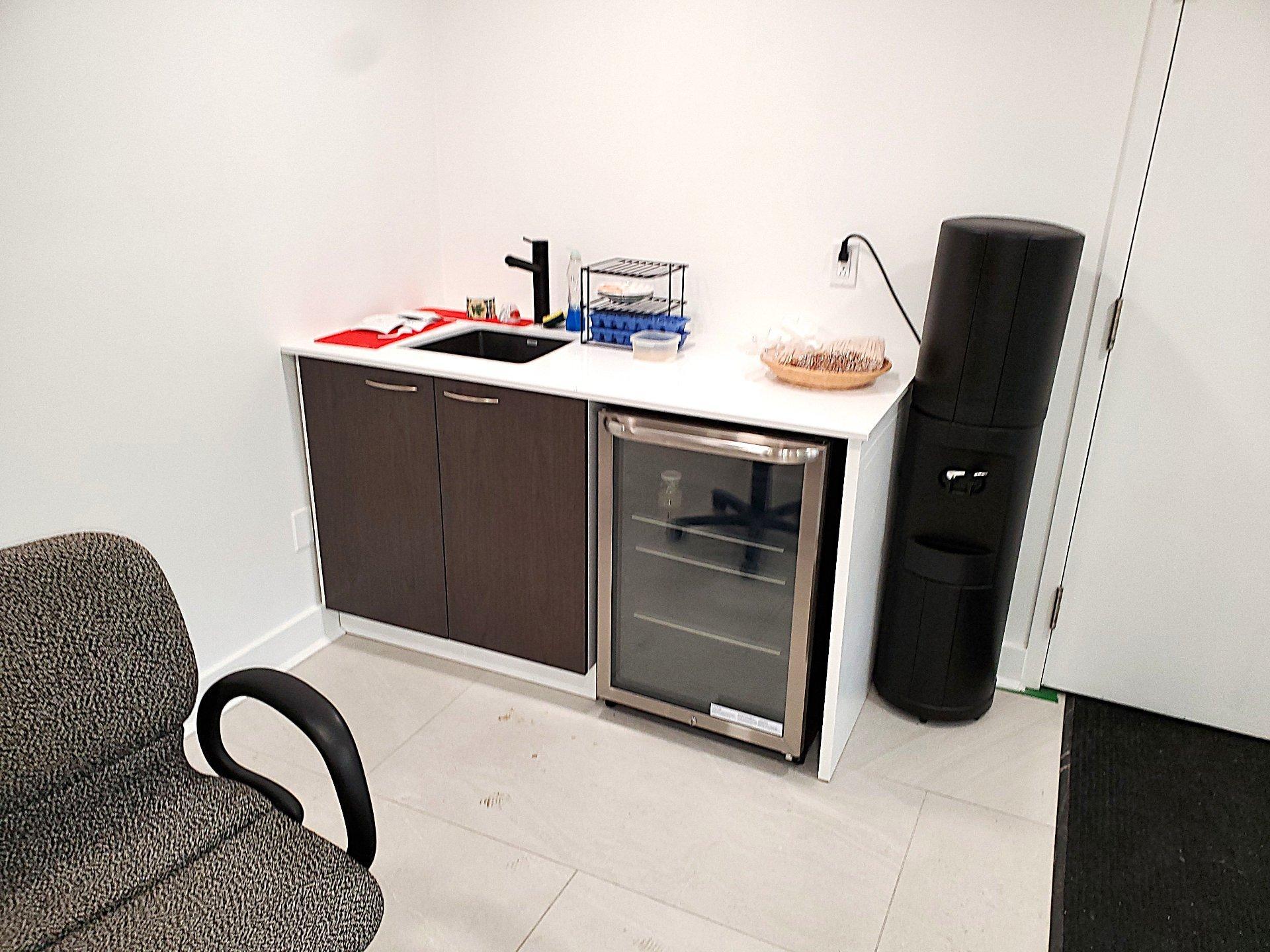 









3995


Boul. Lite

,
Laval (Saint-Vincent-de-Paul),




QC
H7E1A3

