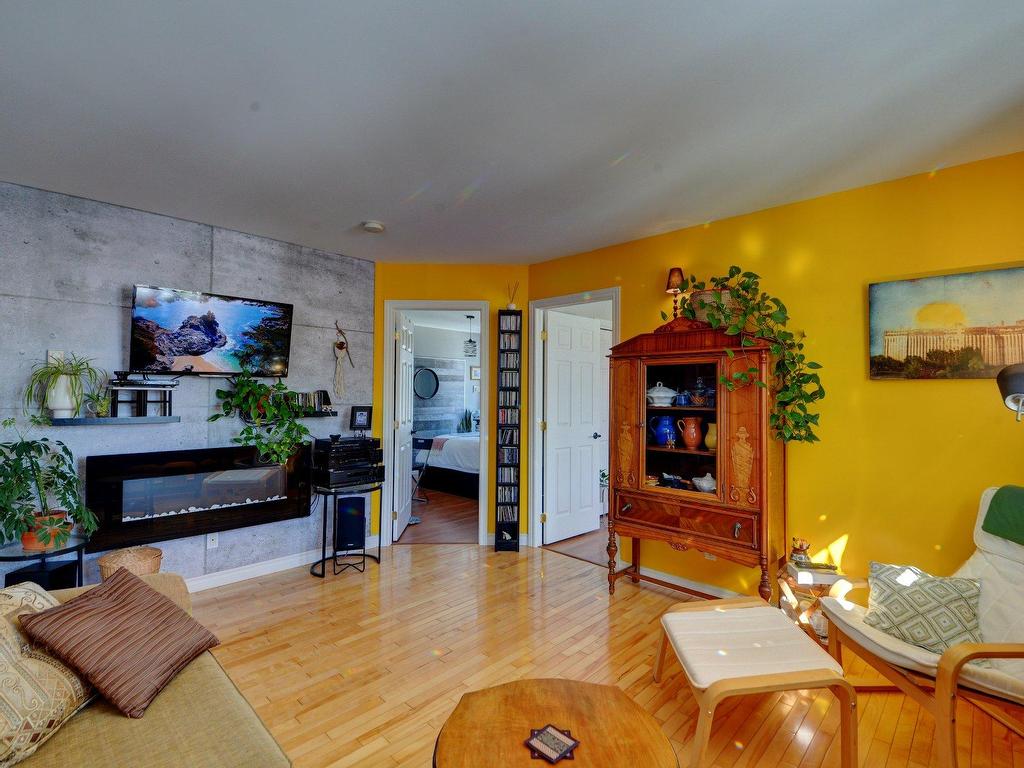 









14


Rue des Vinaigriers

, 5,
Rivière-du-Loup,




QC
G5R5L6

