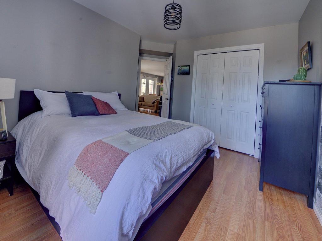 









14


Rue des Vinaigriers

, 5,
Rivière-du-Loup,




QC
G5R5L6

