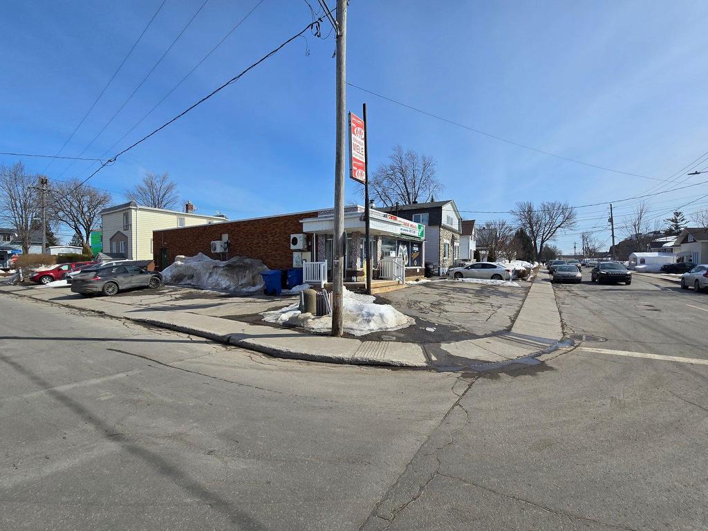 









80


Rue Leduc

,
Sainte-Thérèse,




QC
J7E2W1

