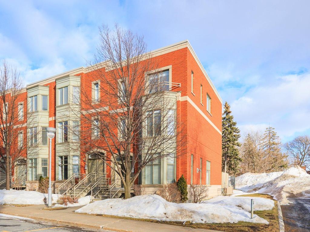 









4363Z


Boul. Décarie

,
Montréal (Côte-des-Neiges/Notre-Dame-de-Grâce),




QC
H4A3K4

