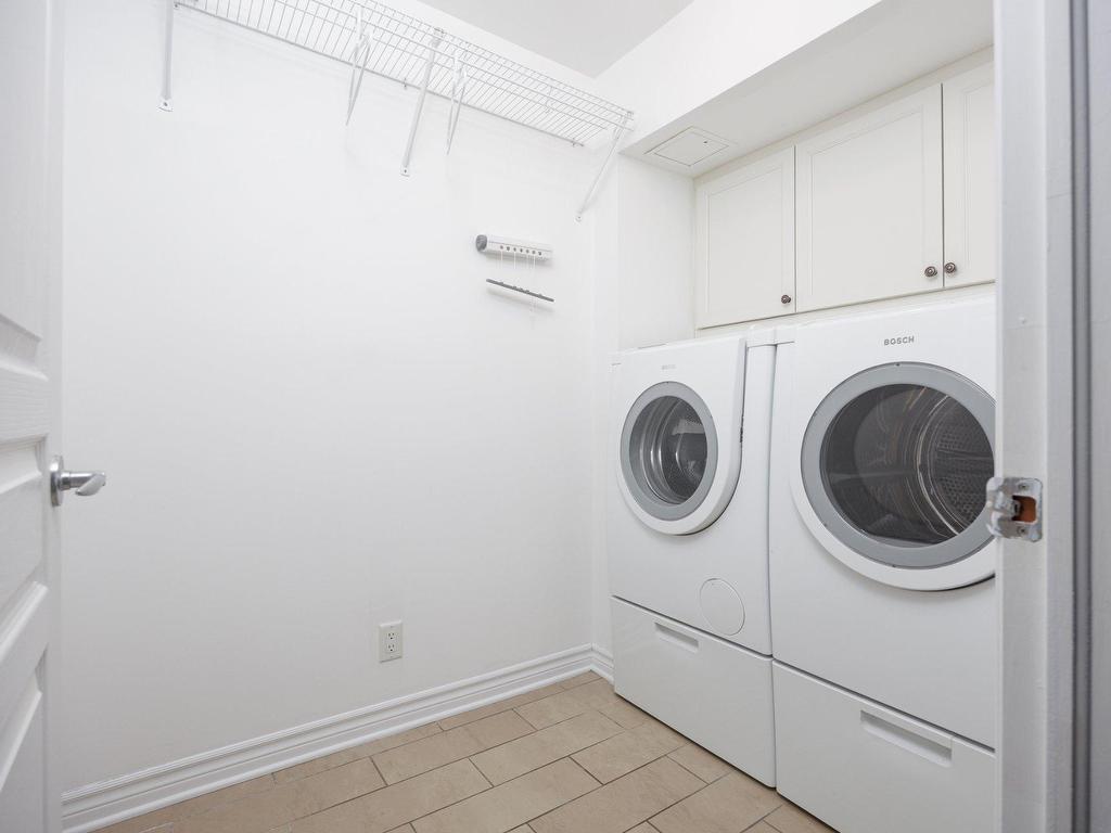 









4363Z


Boul. Décarie

,
Montréal (Côte-des-Neiges/Notre-Dame-de-Grâce),




QC
H4A3K4

