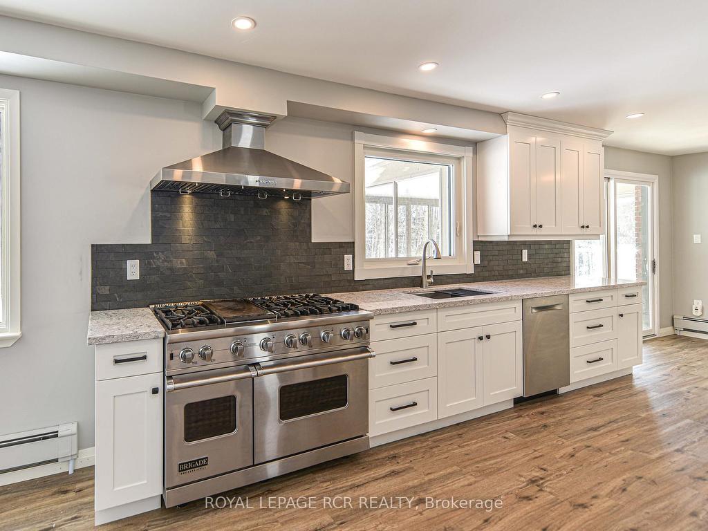 









1369


Ryerson

Boulevard,
Severn,




ON
L3V 6H4

