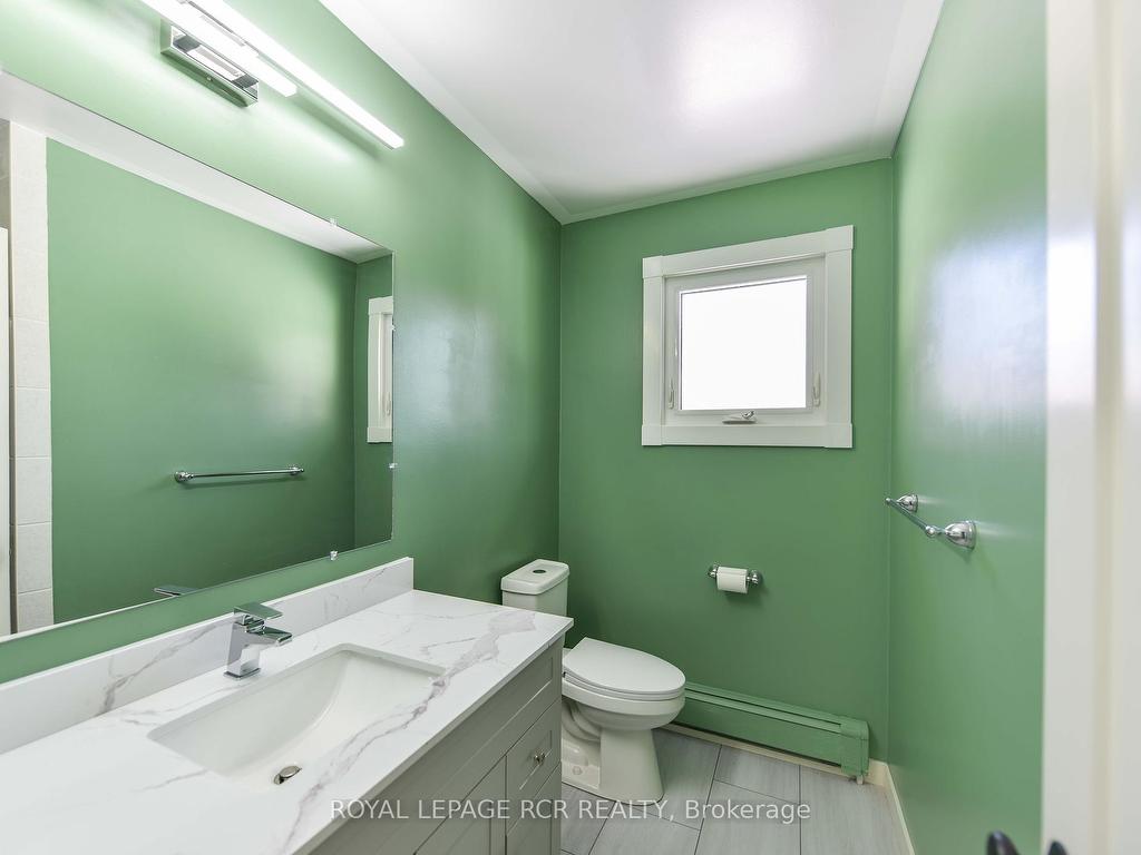 









1369


Ryerson

Boulevard,
Severn,




ON
L3V 6H4

