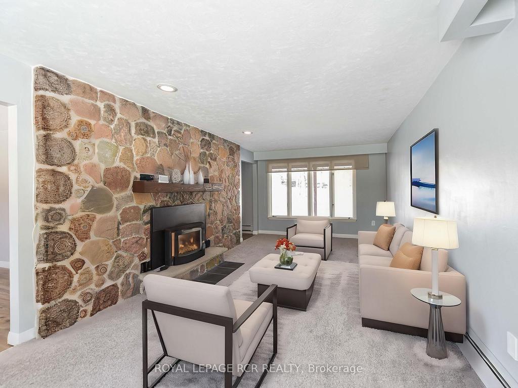 









1369


Ryerson

Boulevard,
Severn,




ON
L3V 6H4

