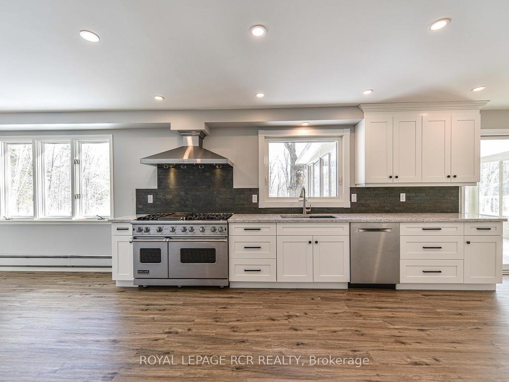 









1369


Ryerson

Boulevard,
Severn,




ON
L3V 6H4

