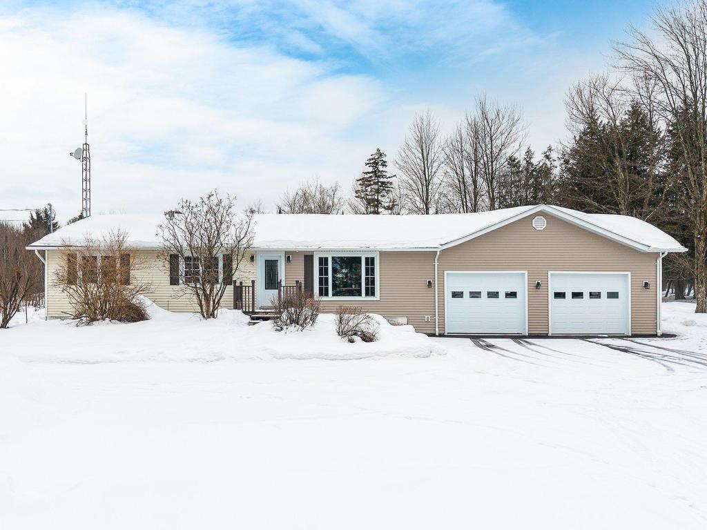 









944


Ch. de Knowlton

,
Lac-Brome,




QC
J0E2P0

