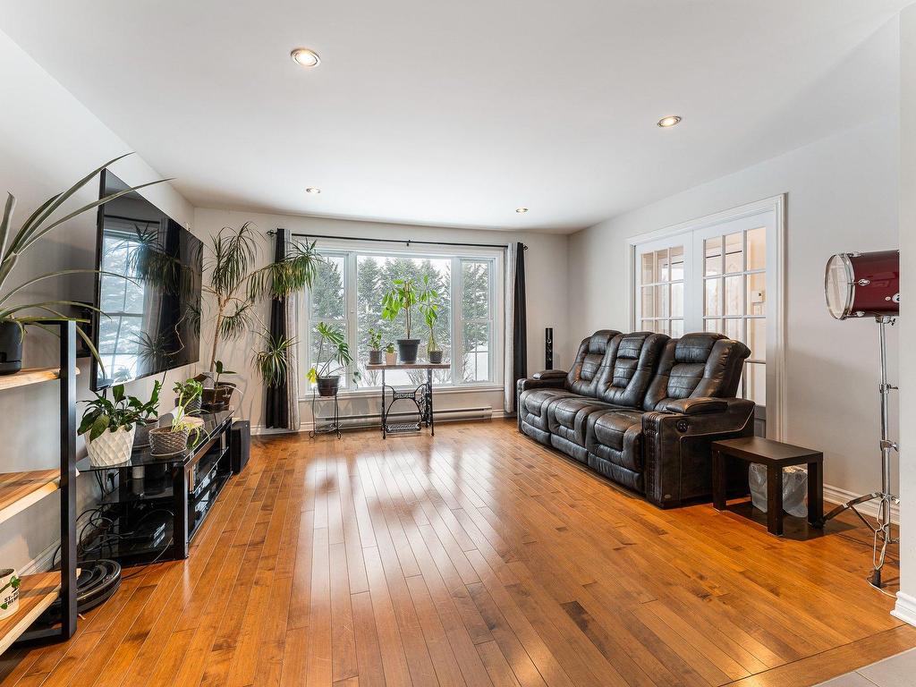 









944


Ch. de Knowlton

,
Lac-Brome,




QC
J0E2P0

