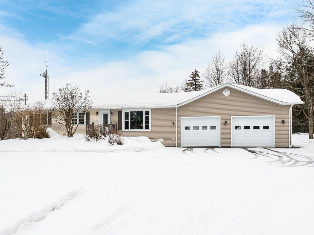 









944


Ch. de Knowlton

,
Lac-Brome,




QC
J0E2P0

