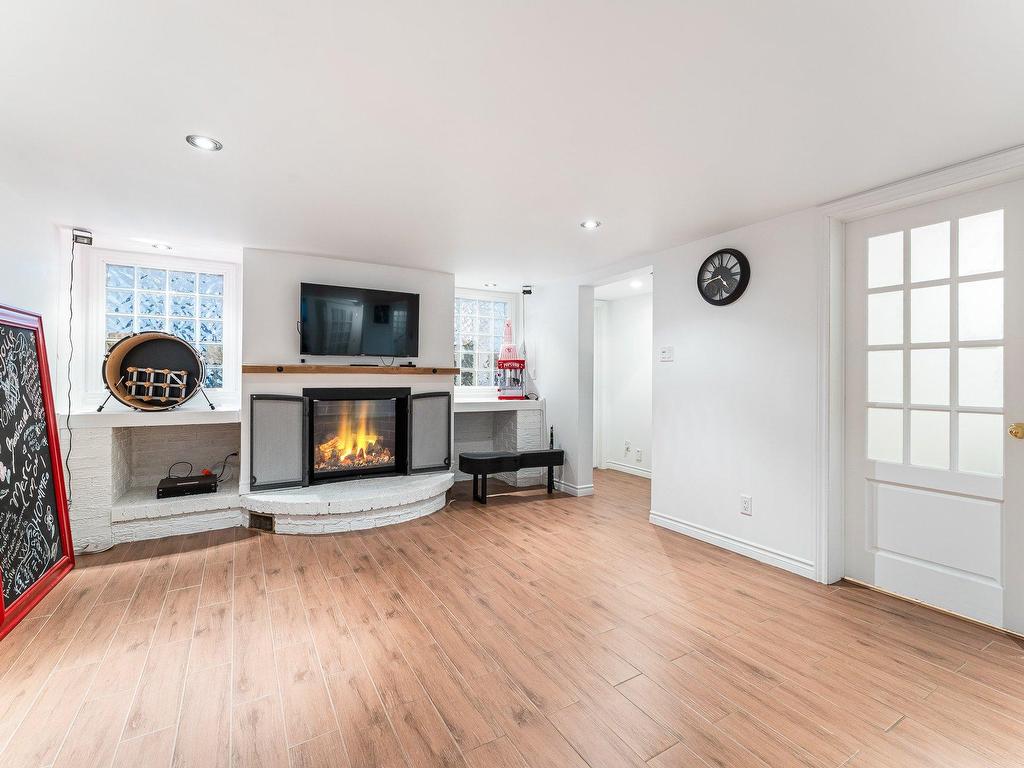 









944


Ch. de Knowlton

,
Lac-Brome,




QC
J0E2P0

