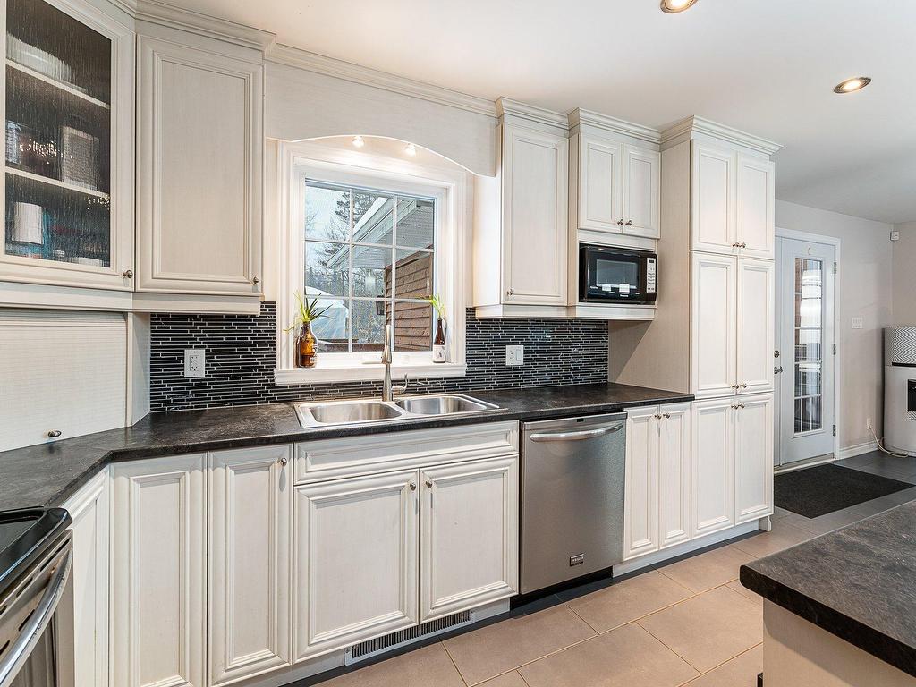 









944


Ch. de Knowlton

,
Lac-Brome,




QC
J0E2P0

