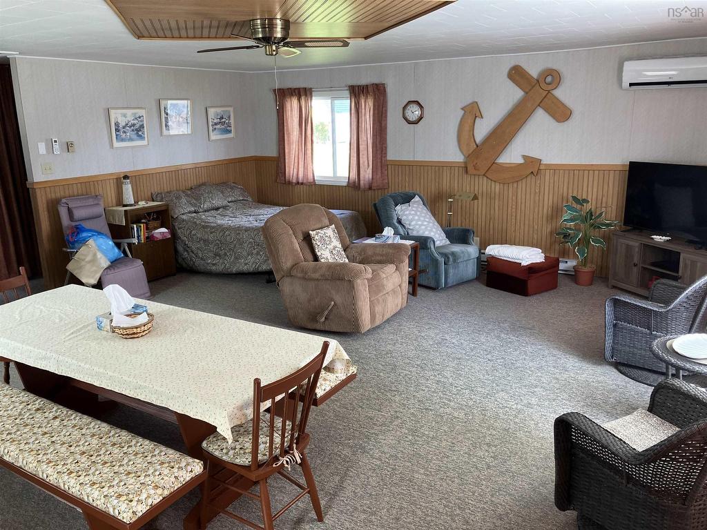 












52 Poplar Lane

,
Brule Point,







NS
B0K 1V0

