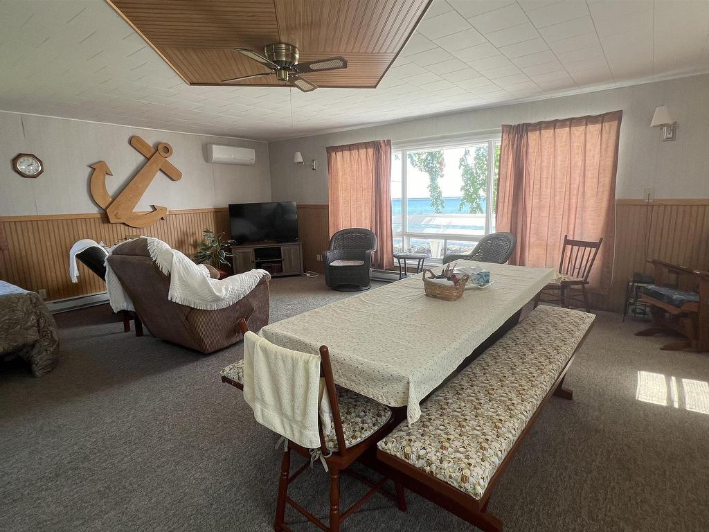 












52 Poplar Lane

,
Brule Point,







NS
B0K 1V0

