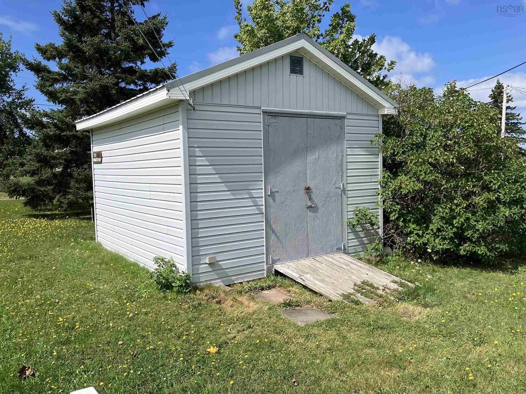 












52 Poplar Lane

,
Brule Point,







NS
B0K 1V0

