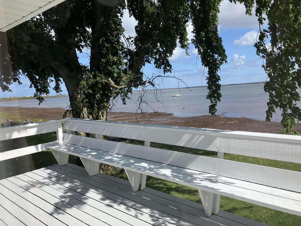 












52 Poplar Lane

,
Brule Point,







NS
B0K 1V0

