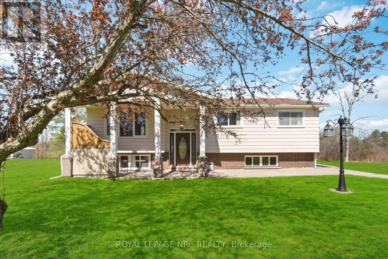 












883 RIDGE RD N ROAD

,
Fort Erie (Ridgeway),




Ontario
L0S1N0

