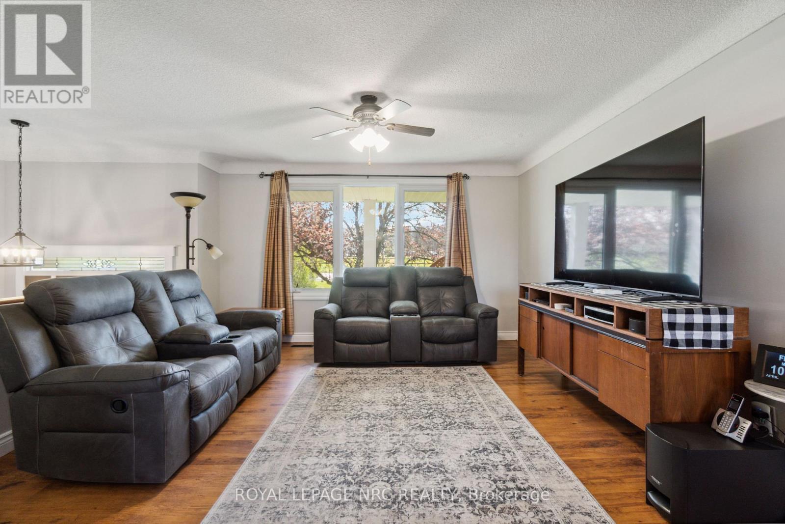 












883 RIDGE RD N ROAD

,
Fort Erie (Ridgeway),




Ontario
L0S1N0

