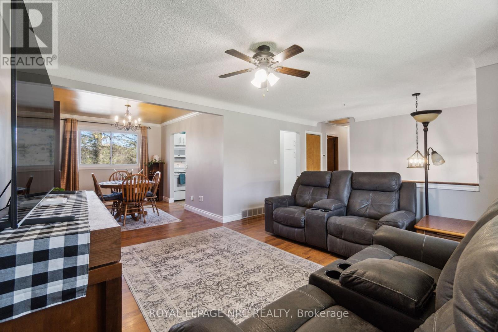 












883 RIDGE RD N ROAD

,
Fort Erie (Ridgeway),




Ontario
L0S1N0

