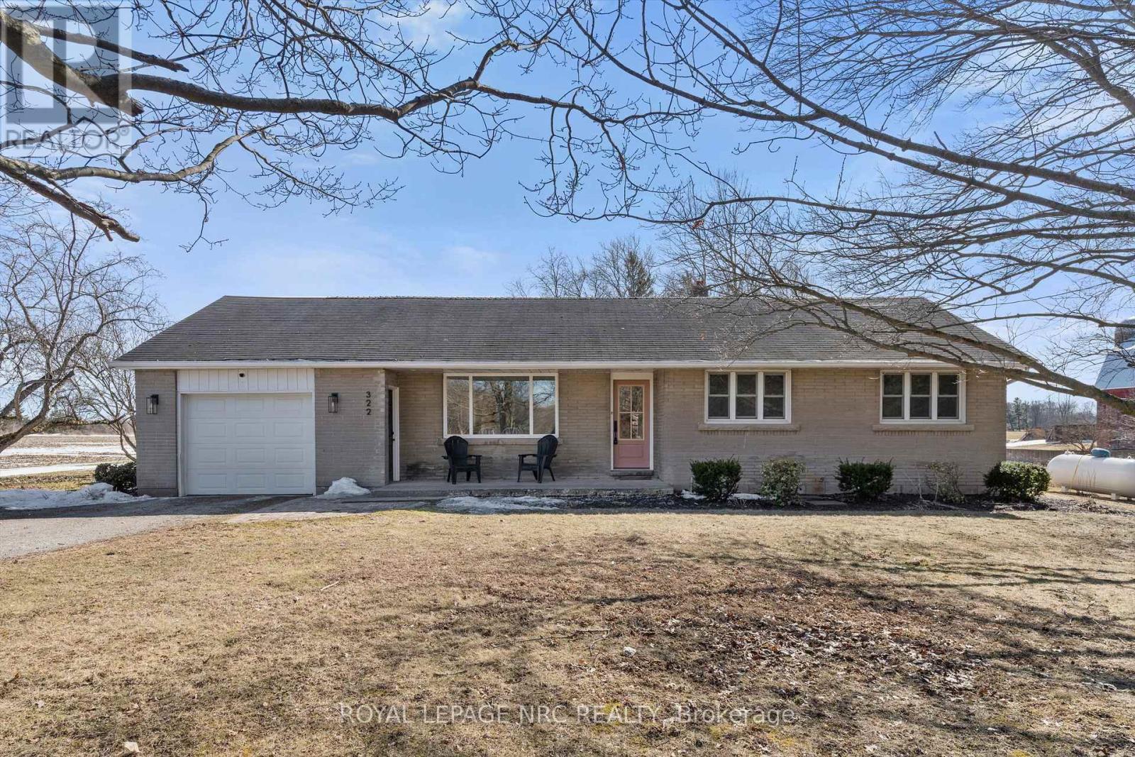 












322 FOSS ROAD

,
Pelham (Fenwick),




Ontario
L0S1C0

