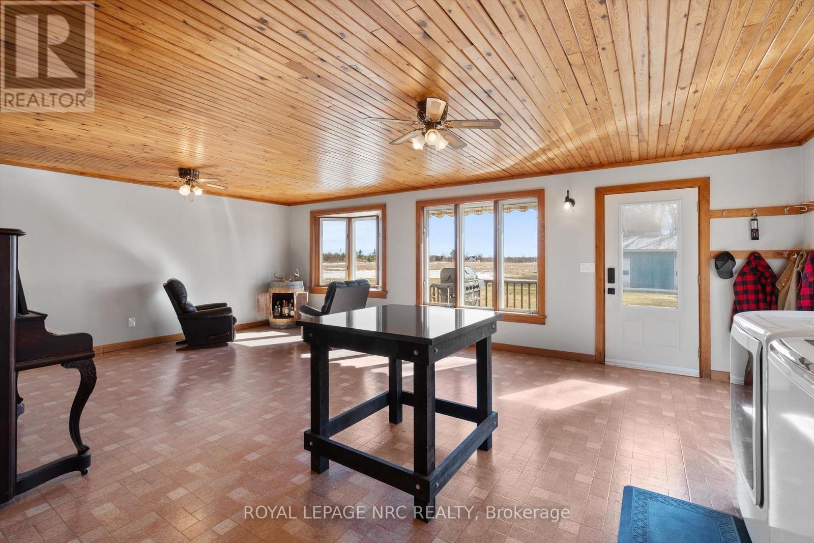 












322 FOSS ROAD

,
Pelham (Fenwick),




Ontario
L0S1C0

