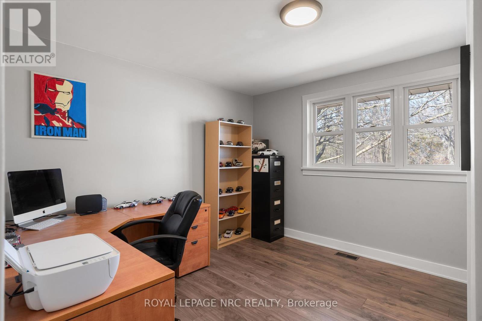 












322 FOSS ROAD

,
Pelham (Fenwick),




Ontario
L0S1C0

