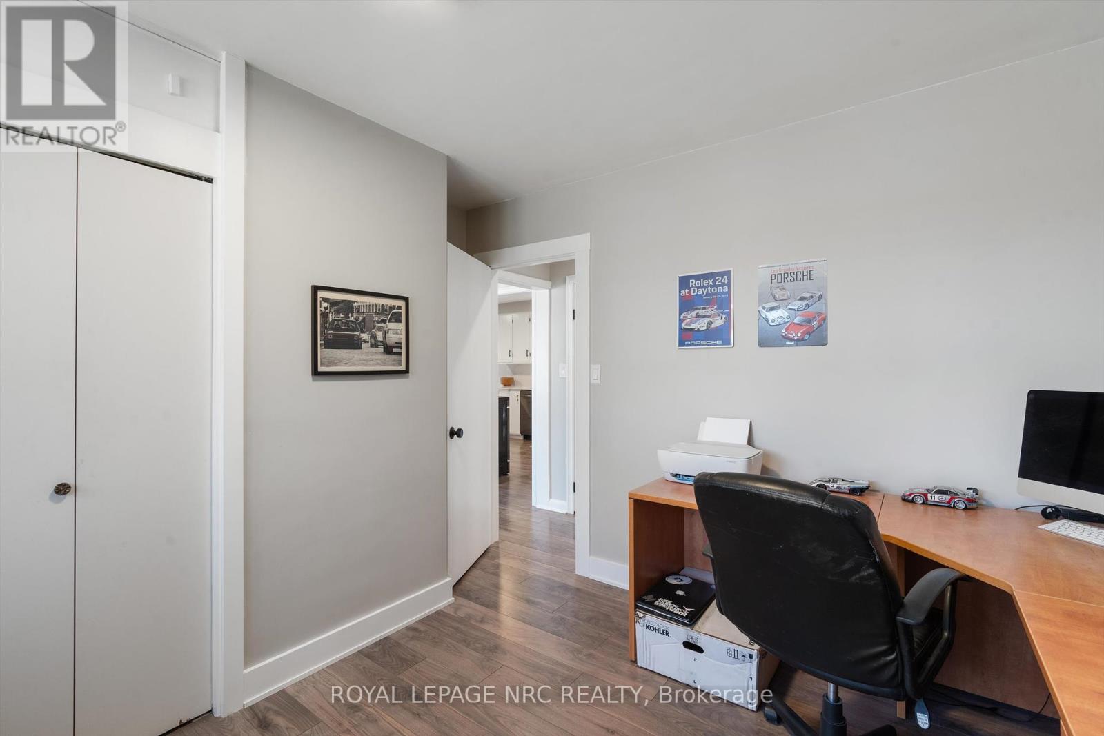 












322 FOSS ROAD

,
Pelham (Fenwick),




Ontario
L0S1C0

