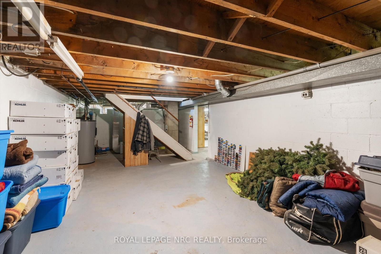 












322 FOSS ROAD

,
Pelham (Fenwick),




Ontario
L0S1C0

