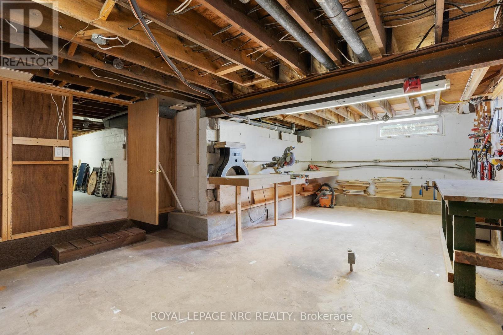 












322 FOSS ROAD

,
Pelham (Fenwick),




Ontario
L0S1C0


