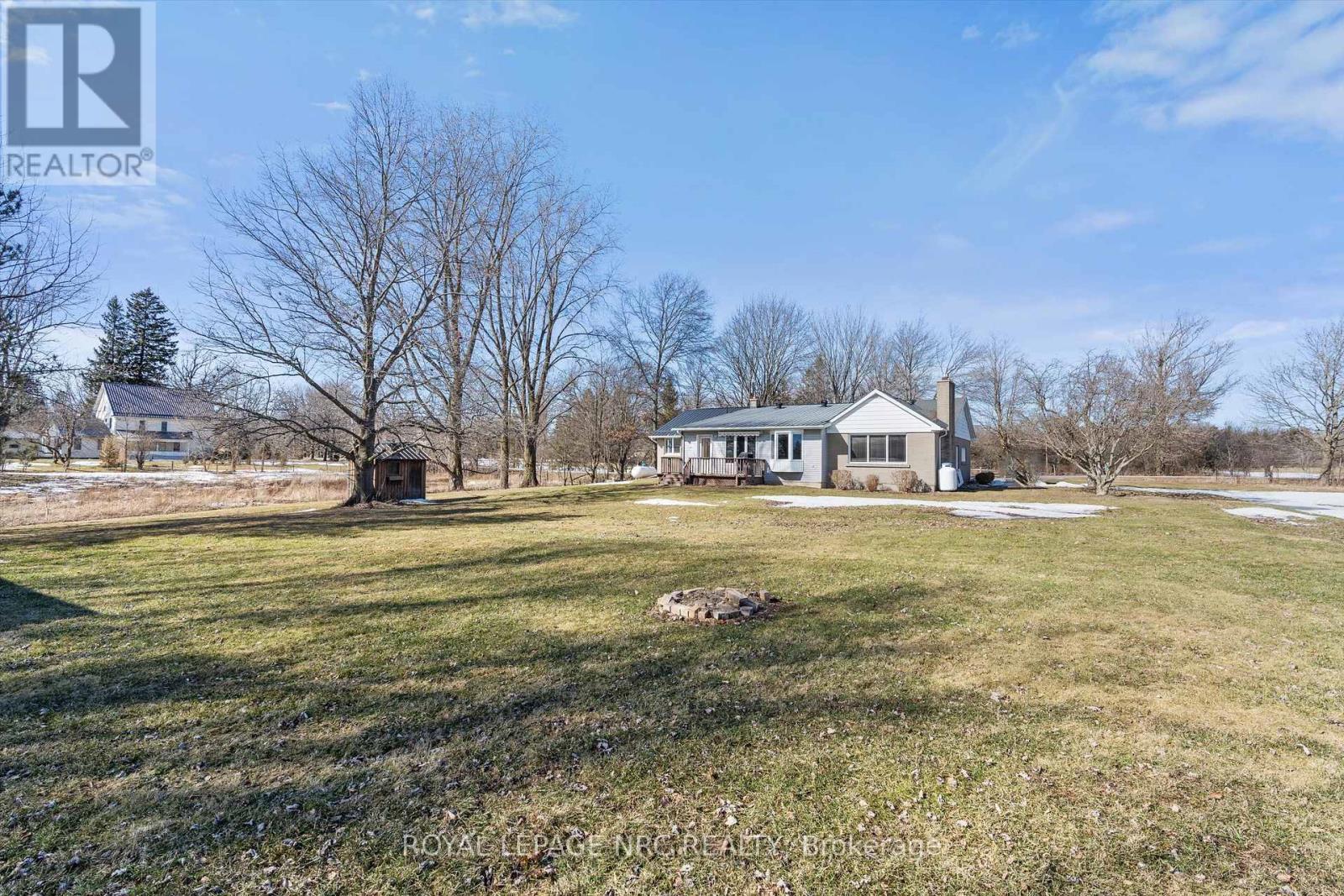 












322 FOSS ROAD

,
Pelham (Fenwick),




Ontario
L0S1C0

