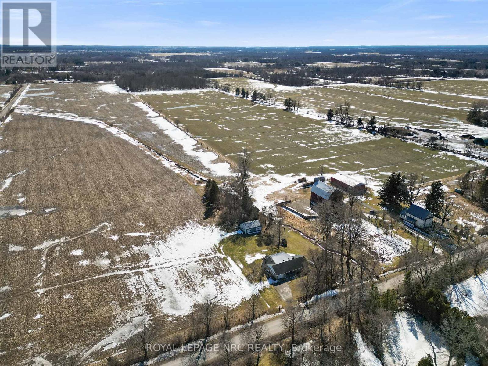 












322 FOSS ROAD

,
Pelham (Fenwick),




Ontario
L0S1C0

