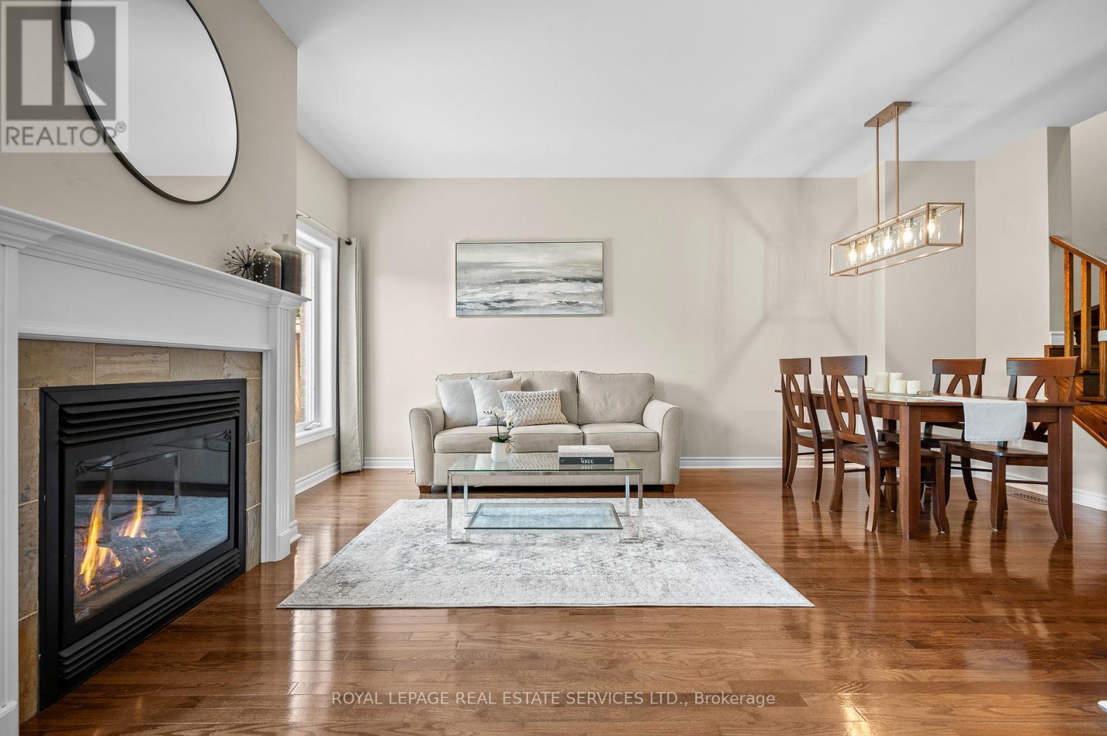 












2036 REDSTONE CRESCENT

,
Oakville,




Ontario
L6M5B2

