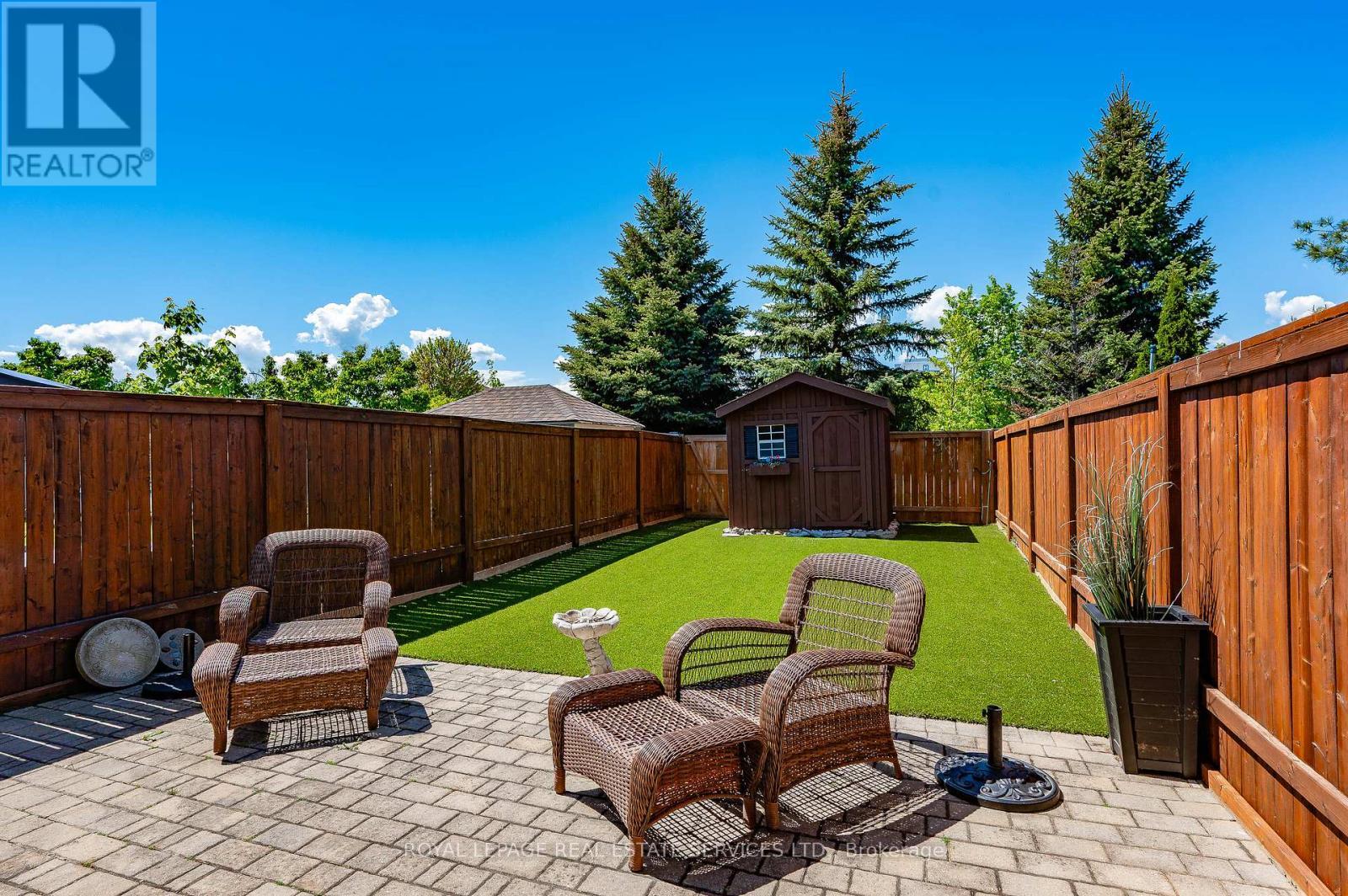 












2036 REDSTONE CRESCENT

,
Oakville,




Ontario
L6M5B2

