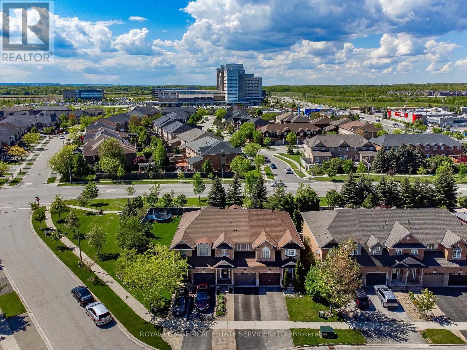 












2036 REDSTONE CRESCENT

,
Oakville,




Ontario
L6M5B2

