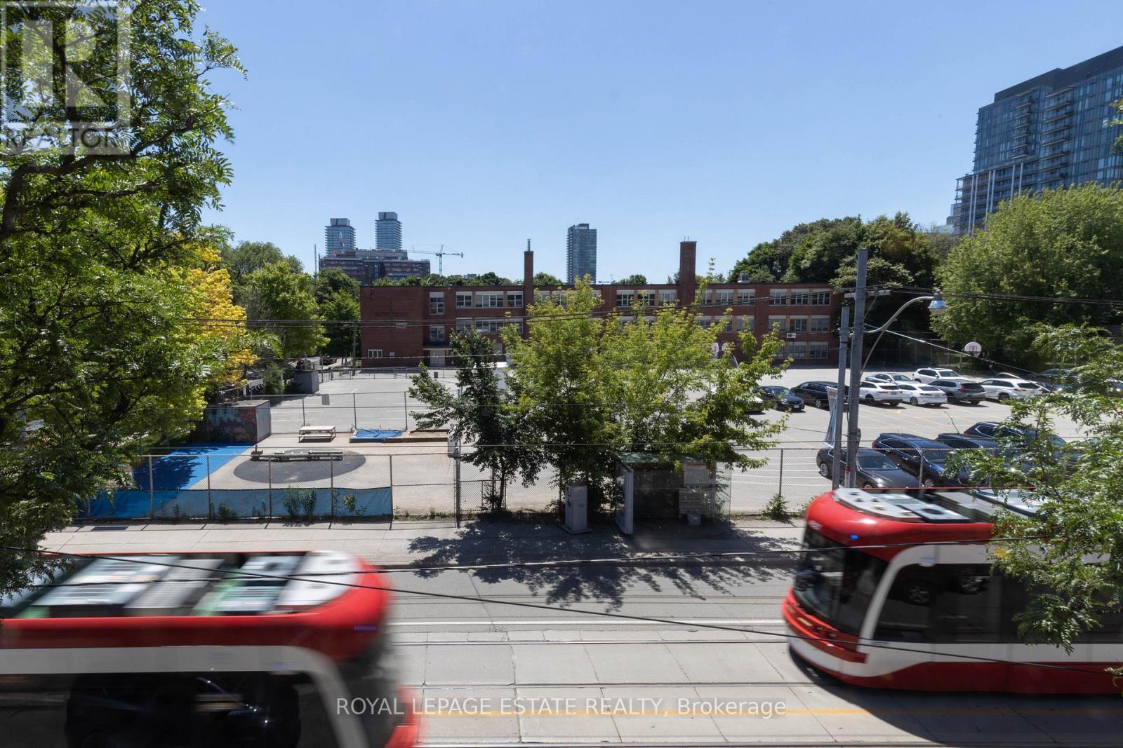 












432 QUEEN STREET E

,
Toronto,




Ontario
M5A1T4

