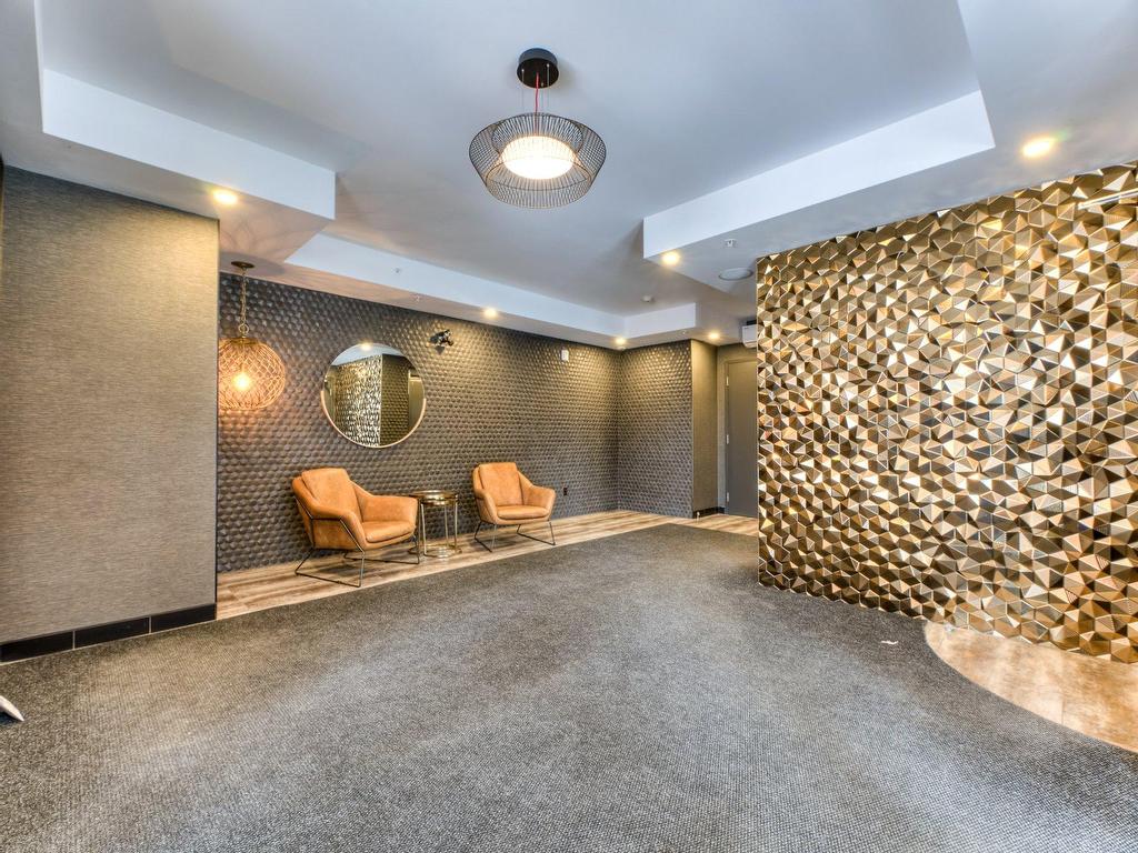 









3695


Av. Jean-Béraud

, 209,
Laval (Chomedey),




QC
H7T0K7


