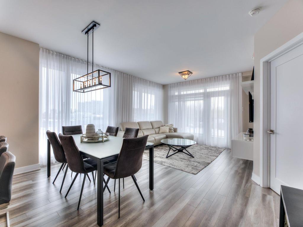 









3695


Av. Jean-Béraud

, 209,
Laval (Chomedey),




QC
H7T0K7


