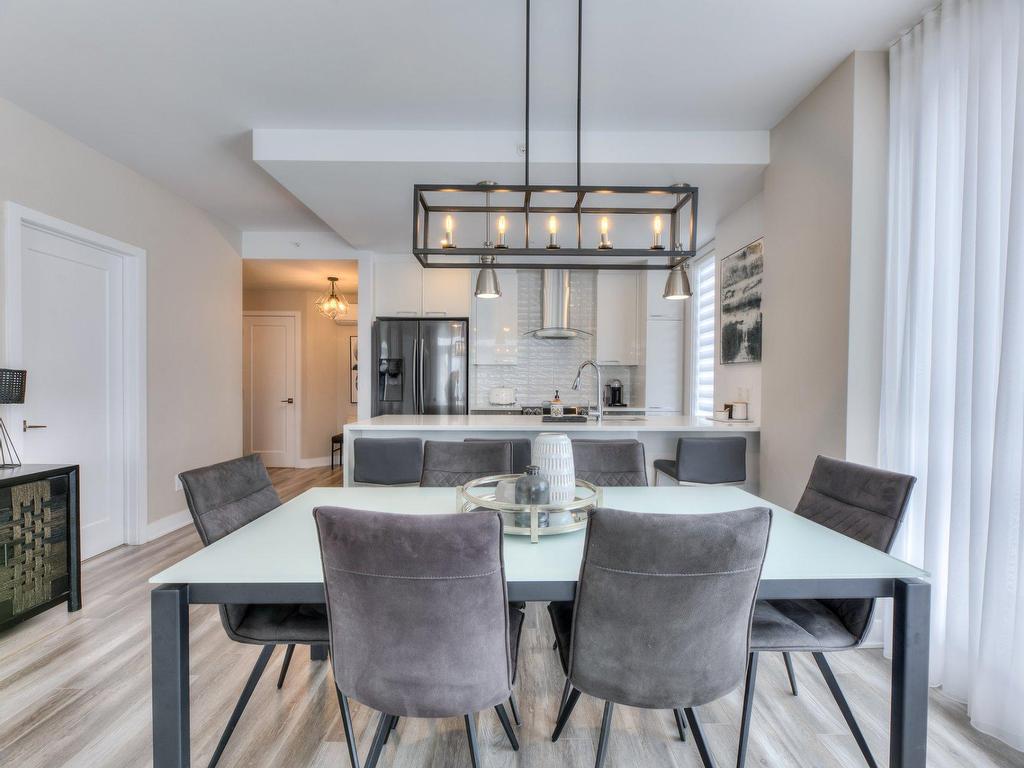 









3695


Av. Jean-Béraud

, 209,
Laval (Chomedey),




QC
H7T0K7

