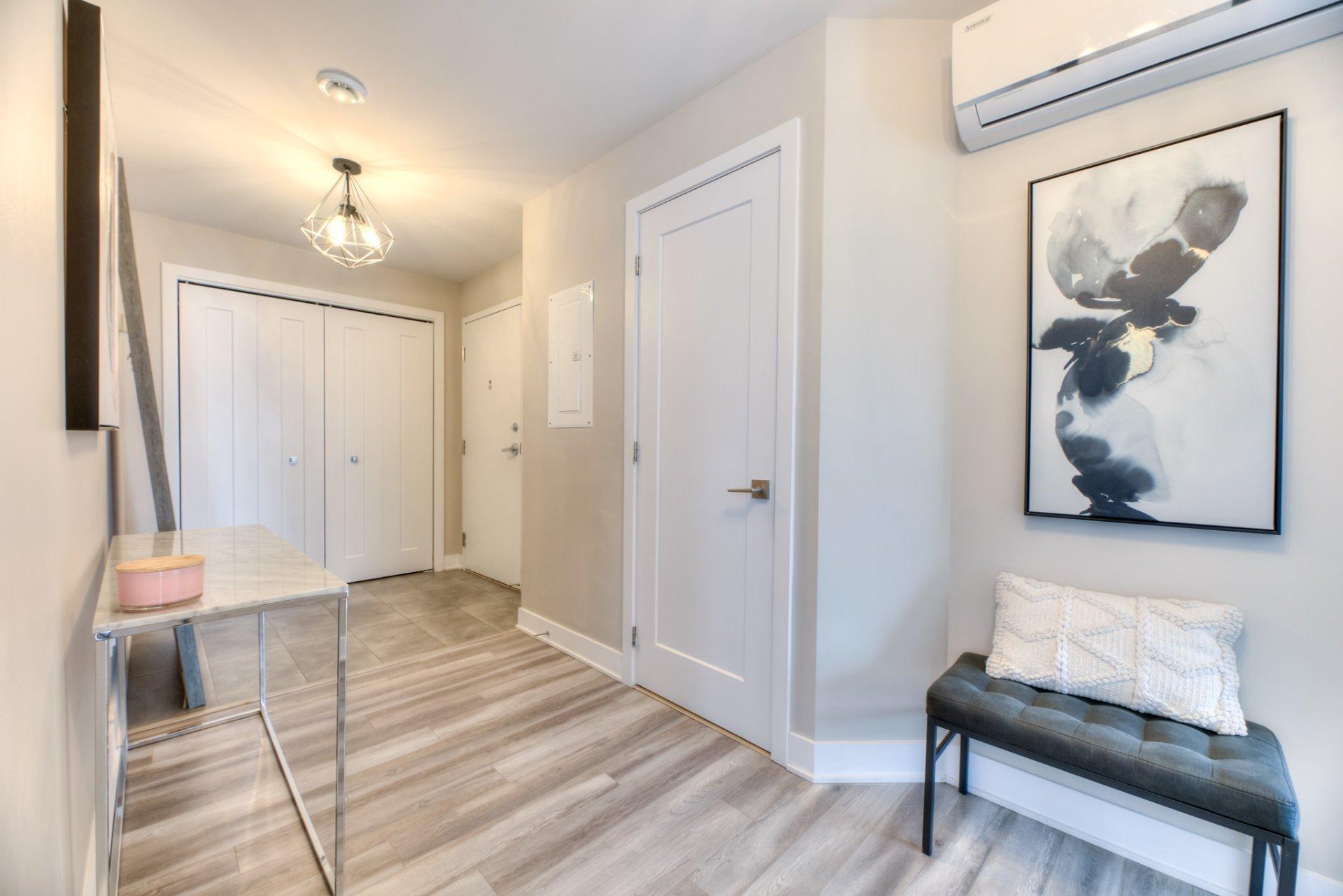 









3695


Av. Jean-Béraud

, 209,
Laval (Chomedey),




QC
H7T0K7

