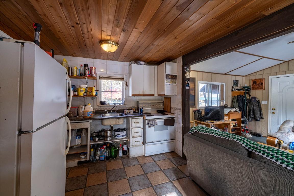 









1433


Sugar Lake

Road,
Cherryville,




BC
V0E 2G2

