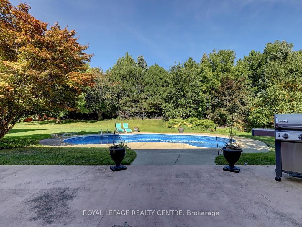 









102


Kenpark

Avenue,
Brampton,




ON
L6Z 3J9

