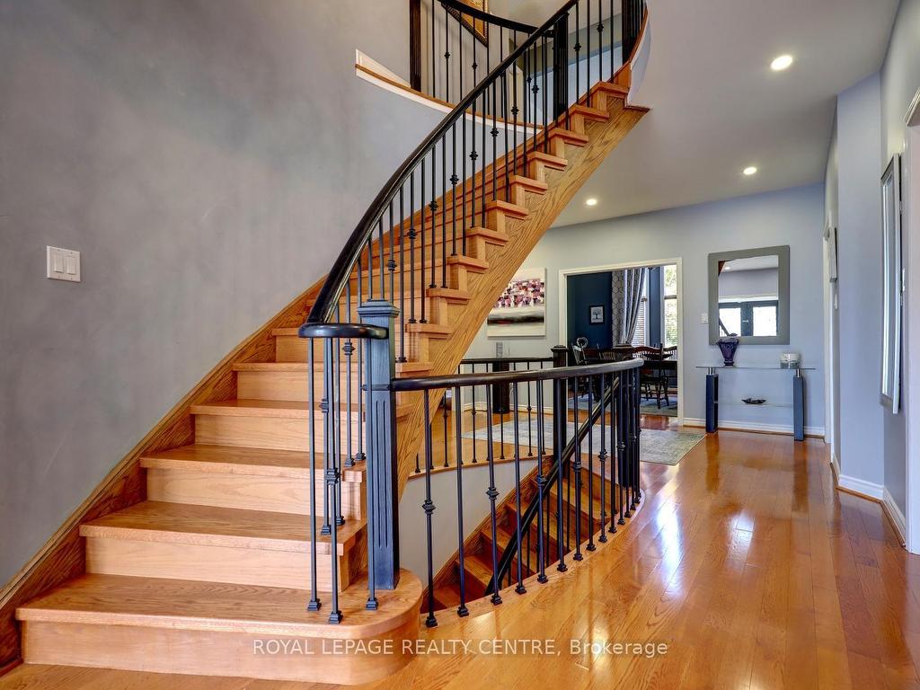 









102


Kenpark

Avenue,
Brampton,




ON
L6Z 3J9

