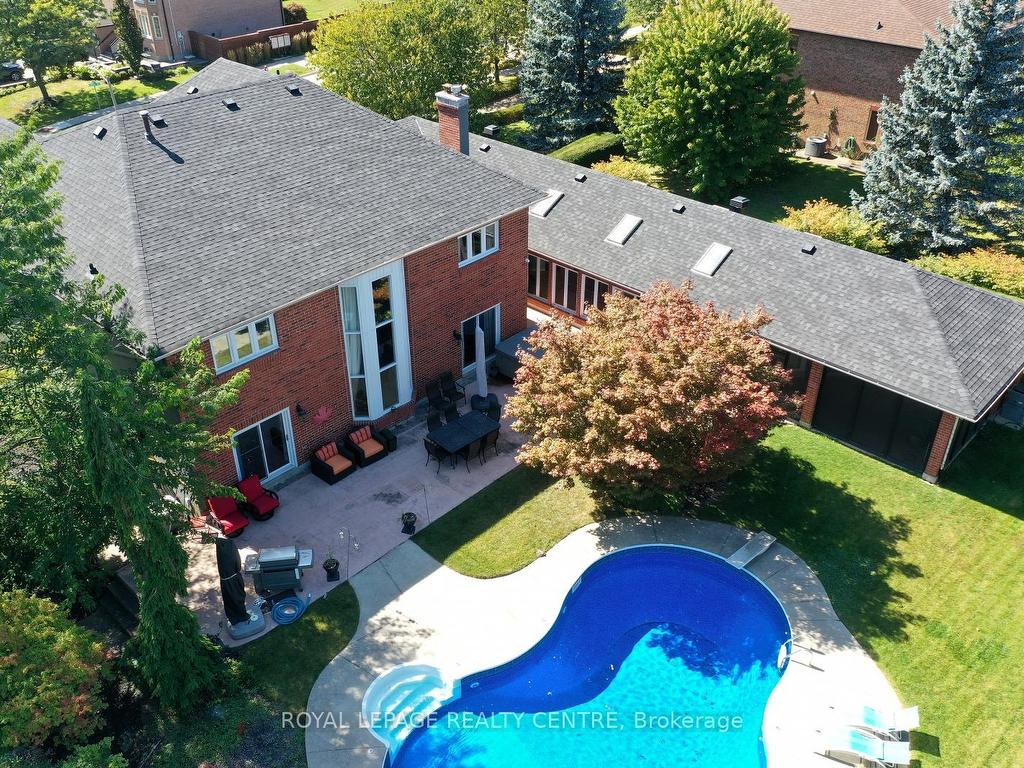 









102


Kenpark

Avenue,
Brampton,




ON
L6Z 3J9

