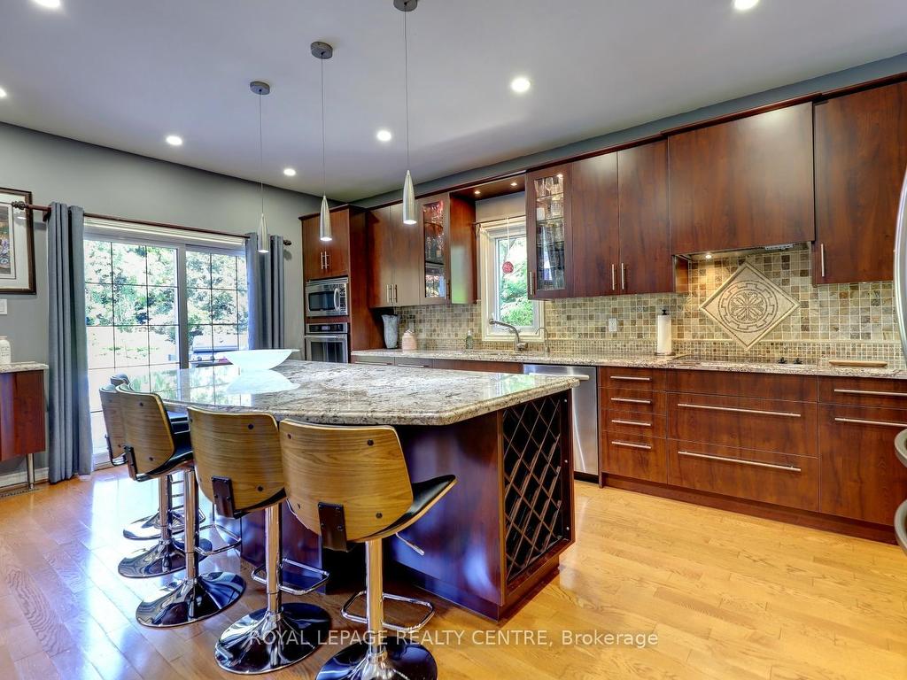









102


Kenpark

Avenue,
Brampton,




ON
L6Z 3J9


