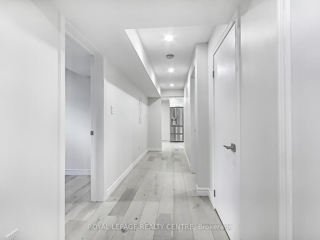 









1087


Orchard

Road, Lower,
Mississauga,




ON
L5E 2N7

